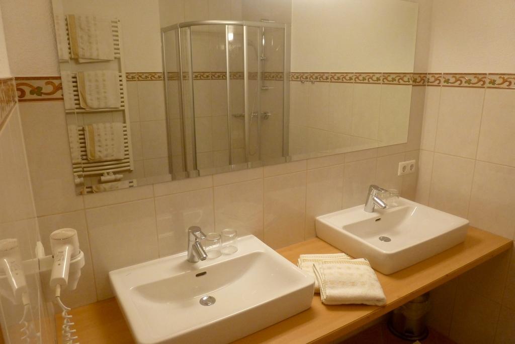 Appartementhaus Unterkofler Гроссарль Номер фото